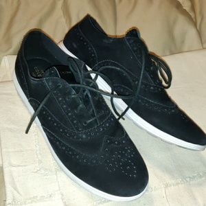 Super cute Cole Hann grand Os sneakers